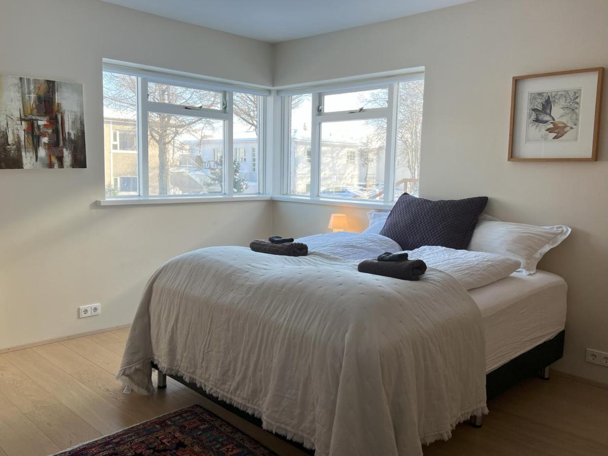 Guesthouse Akureyri - Apartments Near Down Town エクステリア 写真