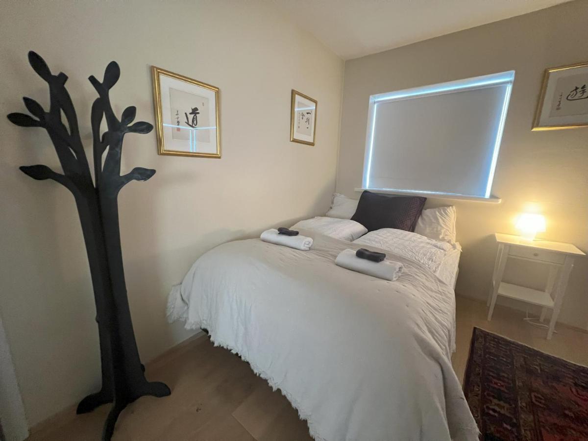 Guesthouse Akureyri - Apartments Near Down Town エクステリア 写真
